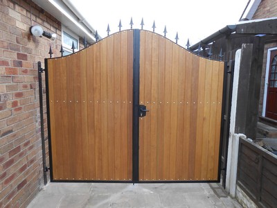Composite Boarded Gates in Southport